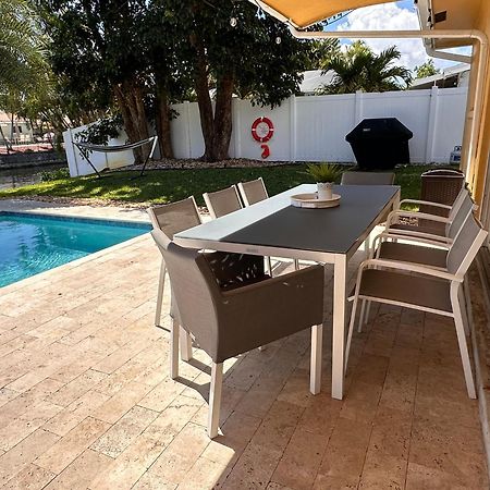 New! Waterfront Heated Pool & Jacuzzi 2 Mi To Beach - Fishing Pier Relaxing Spa & Hammock Fort Lauderdale Kültér fotó