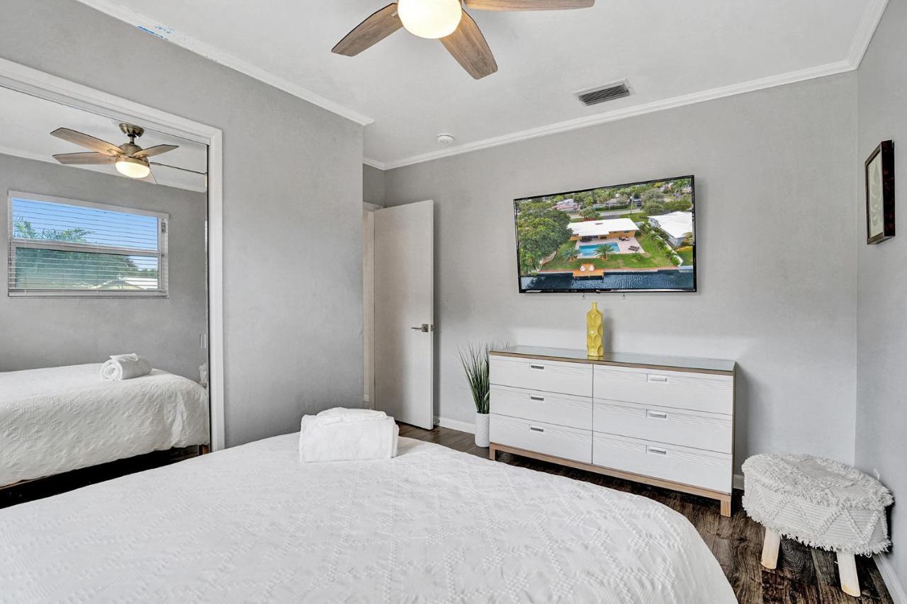 New! Waterfront Heated Pool & Jacuzzi 2 Mi To Beach - Fishing Pier Relaxing Spa & Hammock Fort Lauderdale Kültér fotó