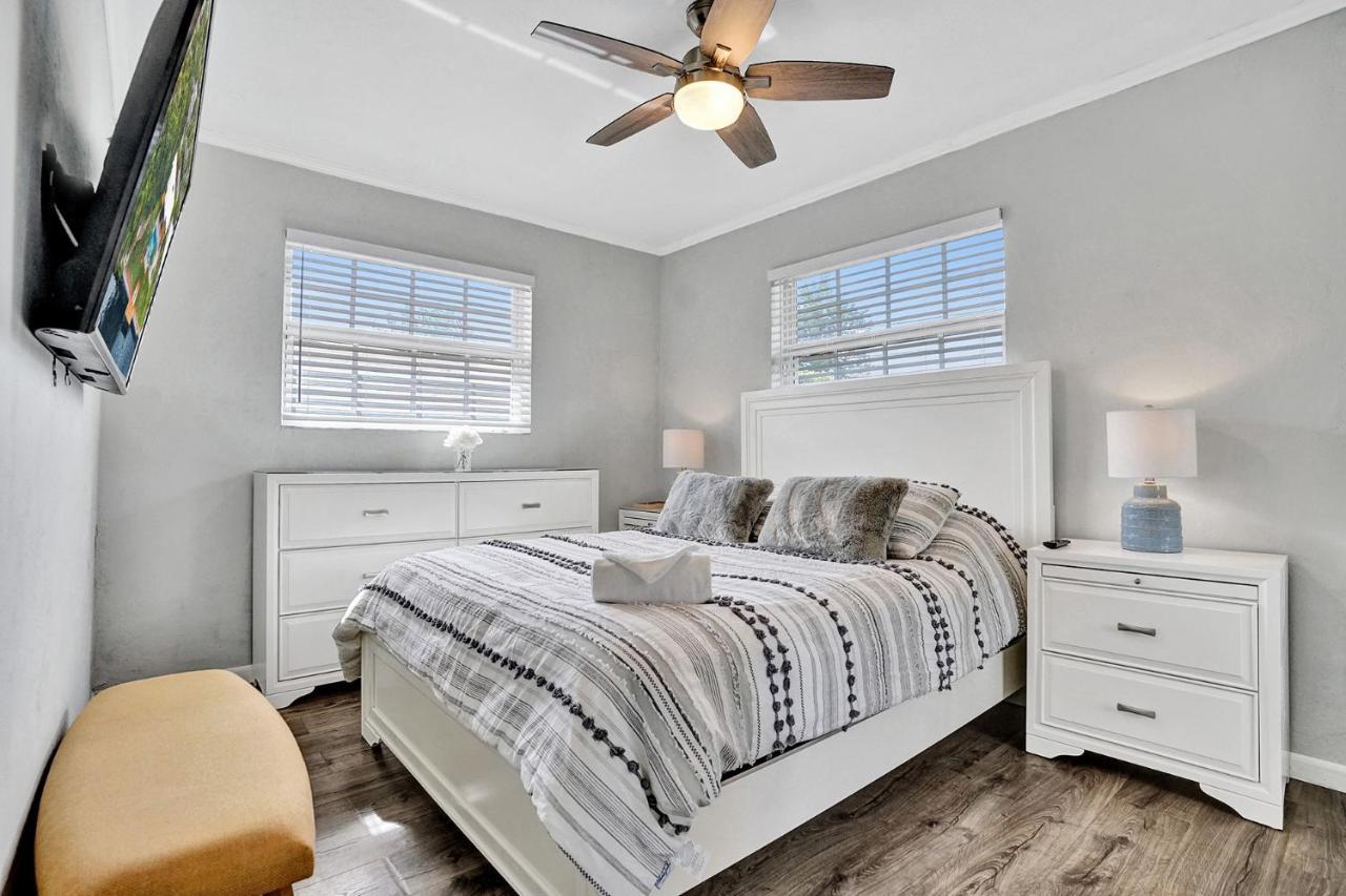 New! Waterfront Heated Pool & Jacuzzi 2 Mi To Beach - Fishing Pier Relaxing Spa & Hammock Fort Lauderdale Kültér fotó